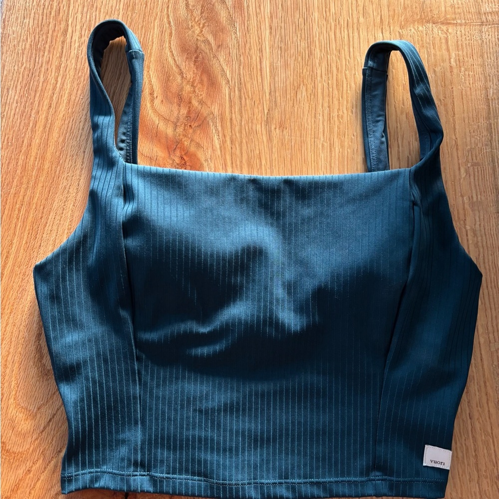 Vuori Inversion Rib Support Tank in green